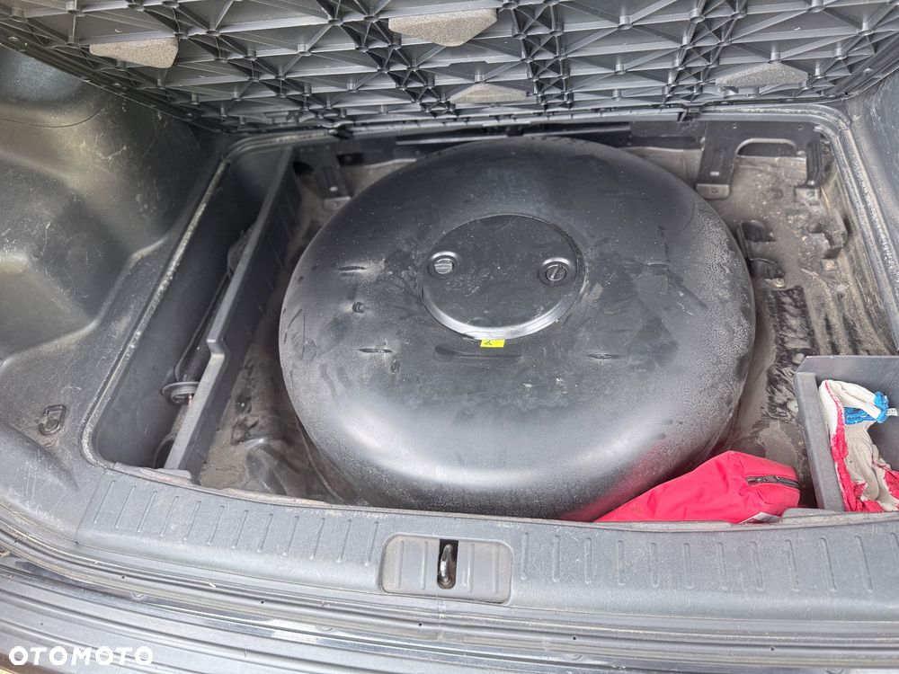 Hyundai Tucson 2.0 Comfort 2WD - 11