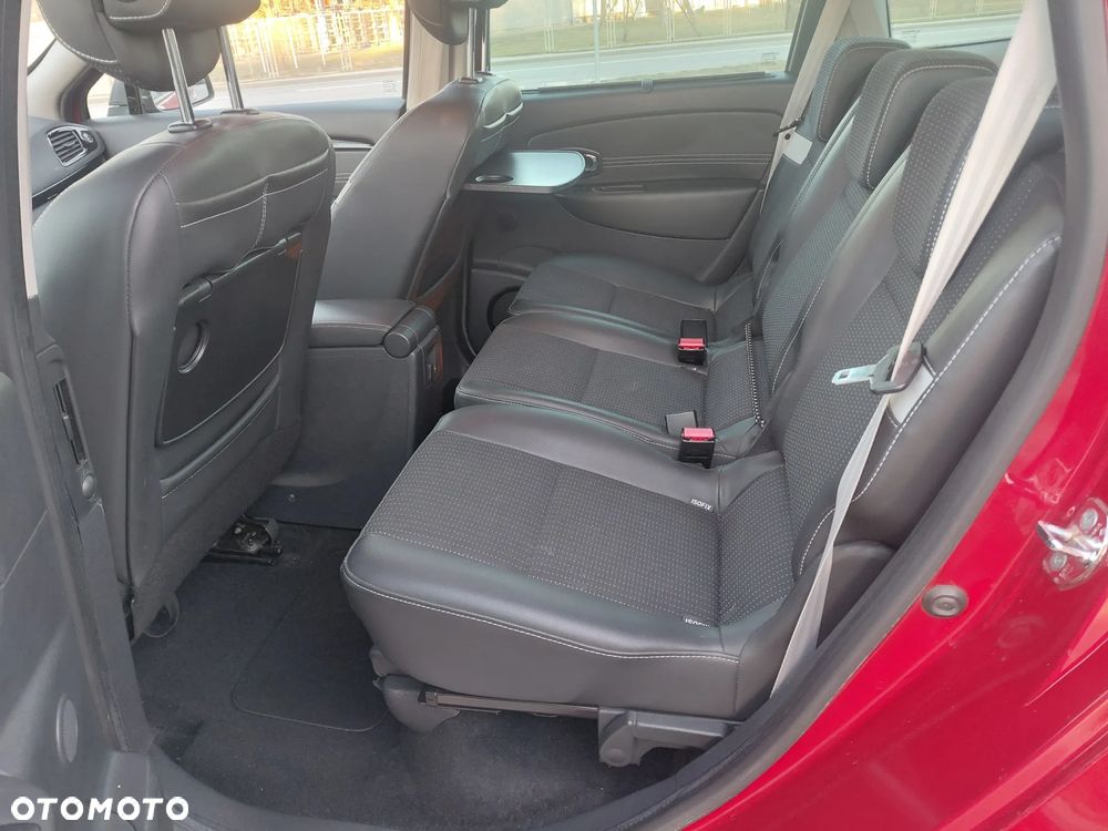 Renault Grand Scenic dCi 130 FAP Start & Stop Bose Edition - 11