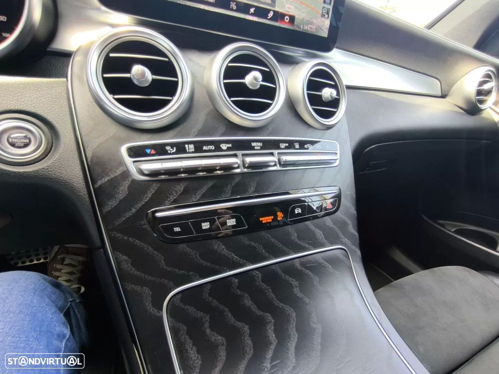 Mercedes-Benz GLC 300 de Coupé 4Matic - 21
