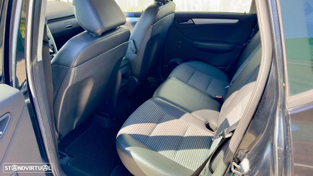 Mercedes-Benz A 150 Avantgarde Automatic - 5