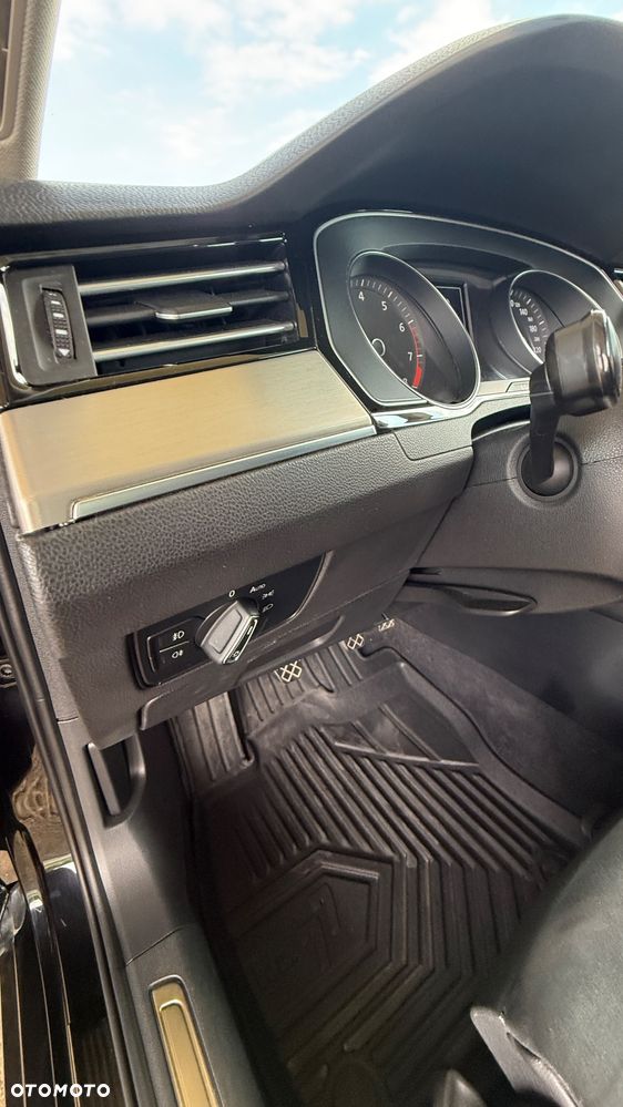 Volkswagen Passat 1.4 TSI BMT ACT Highline - 16