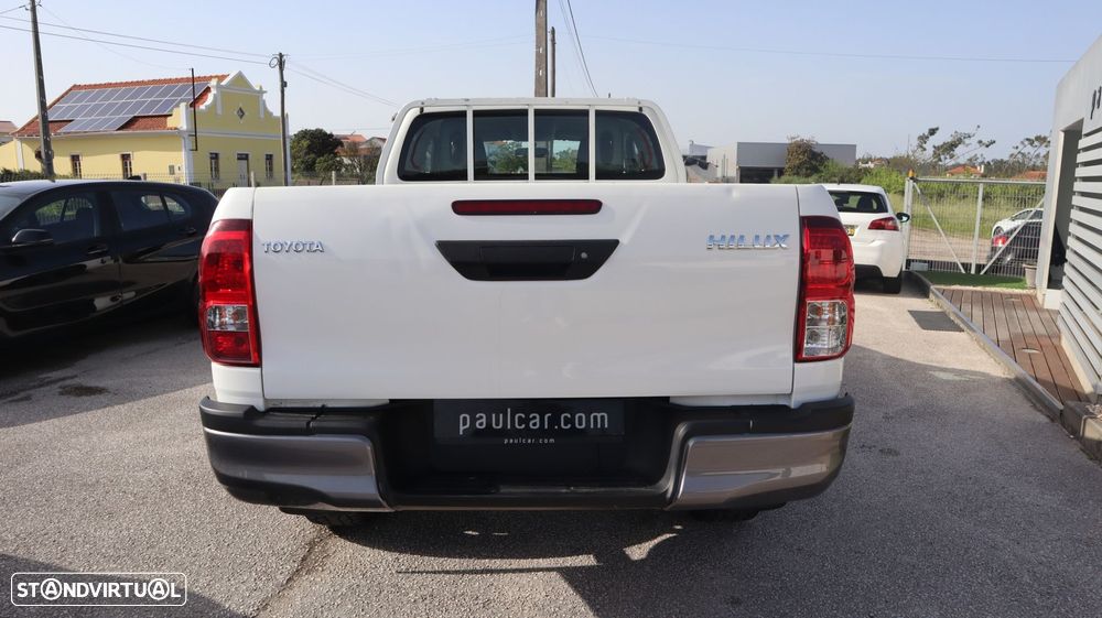 Toyota Hilux - 5