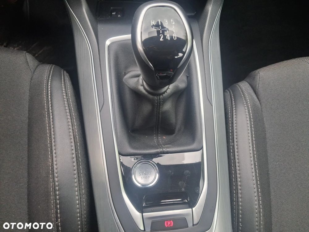 Peugeot 308 - 29