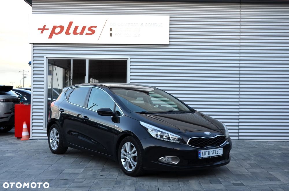 Kia Ceed 1.6 CRDi 128 Dream Team Edition