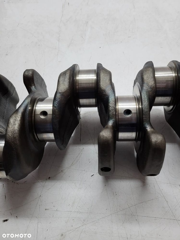 BMW E81 E87 E90 E60 F10 N47 N47D20C WAŁ KORBOWY 6738513 - 4