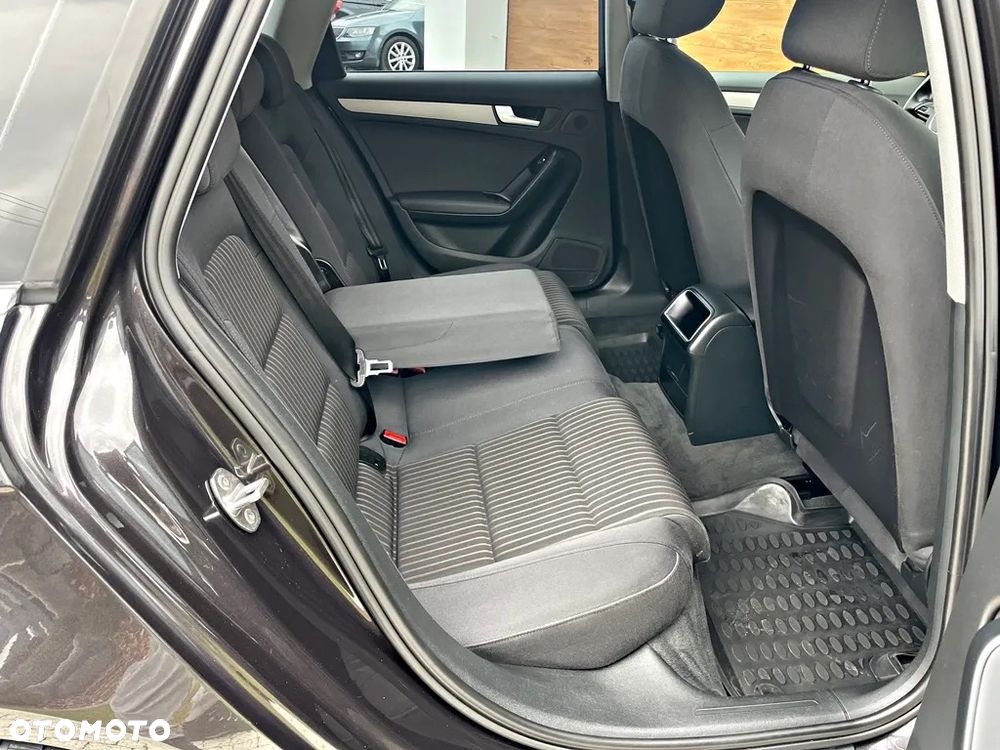 Audi A4 Avant 2.0 TDI DPF multitronic Ambiente - 17