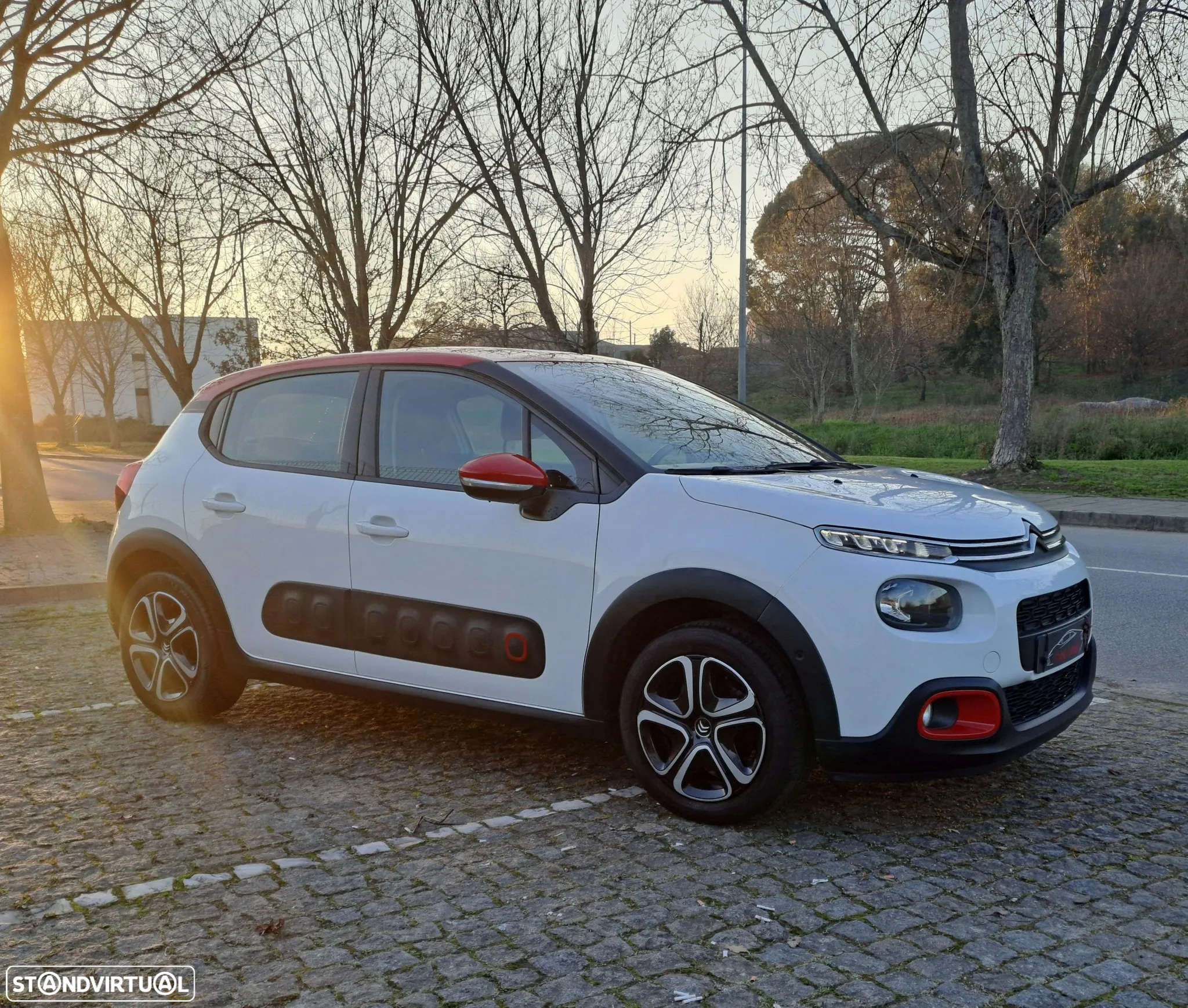 Citroën C3 1.2 PureTech Shine - 7