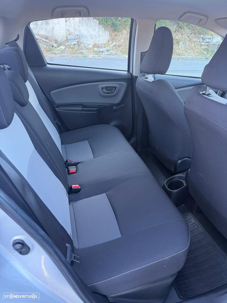 Toyota Yaris 1.5 HSD Comfort - 9