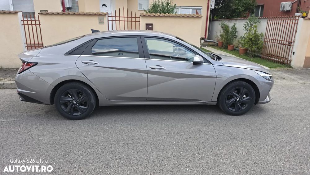 Hyundai Elantra 1.6 l 123 CP CVT Highway - 6