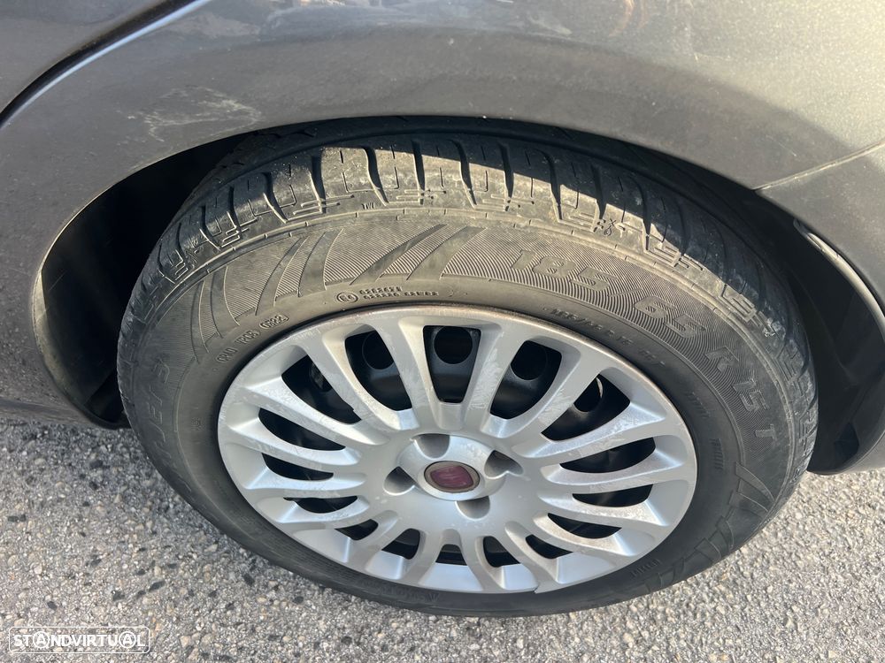Fiat Punto 1.3 M-Jet Easy S&S - 7