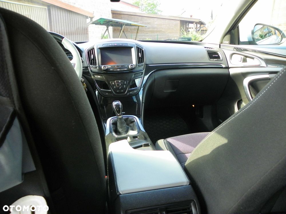 Opel Insignia - 8