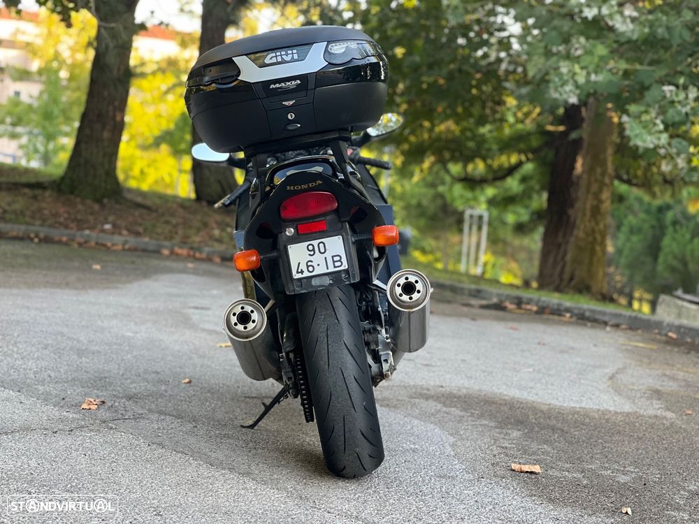 Honda CBR SuperBlackBird - 5