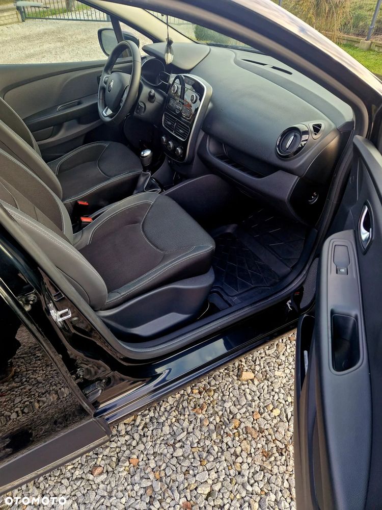 Renault Clio 1.2 16V 75 Experience - 16