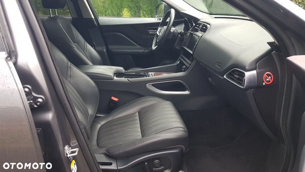 Jaguar F-Pace 20d AWD Prestige - 34