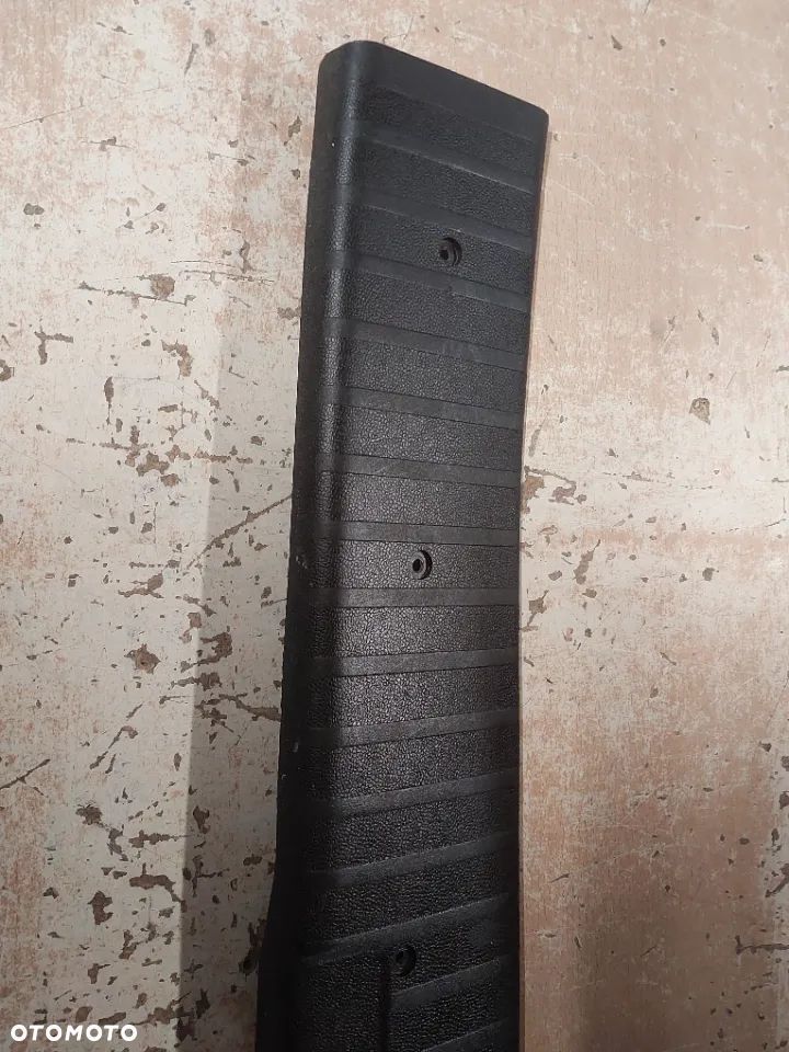 Listwa bagażnika podłogi VW T4 90-03 705863487A - 2