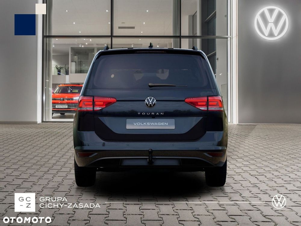 Volkswagen Touran - 8