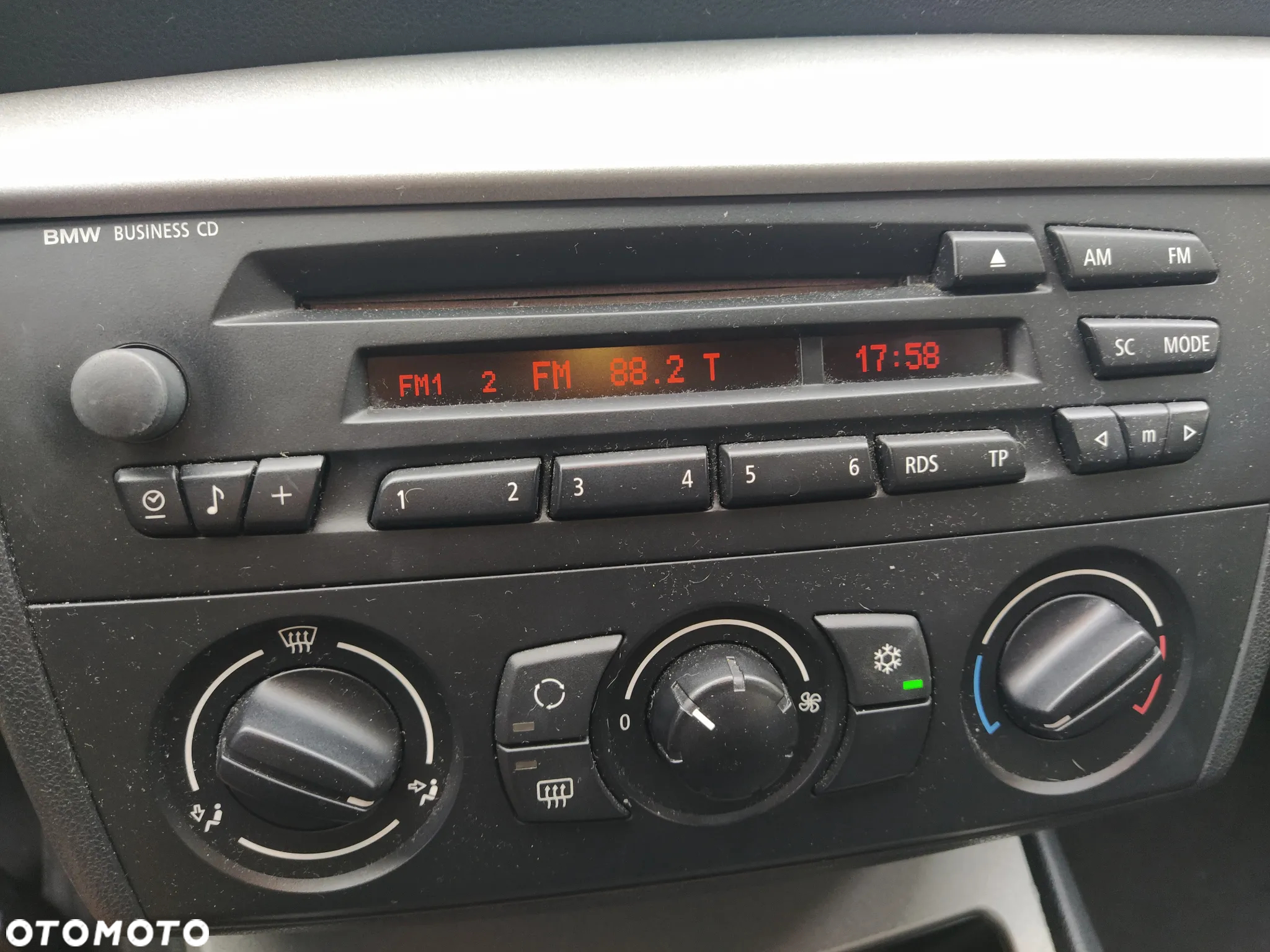 BMW Seria 1 116i - 18