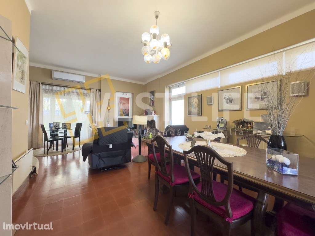 Fantástica Moradia T5+1 no coração da Vila de Mafra - Grande imagem: 3/29