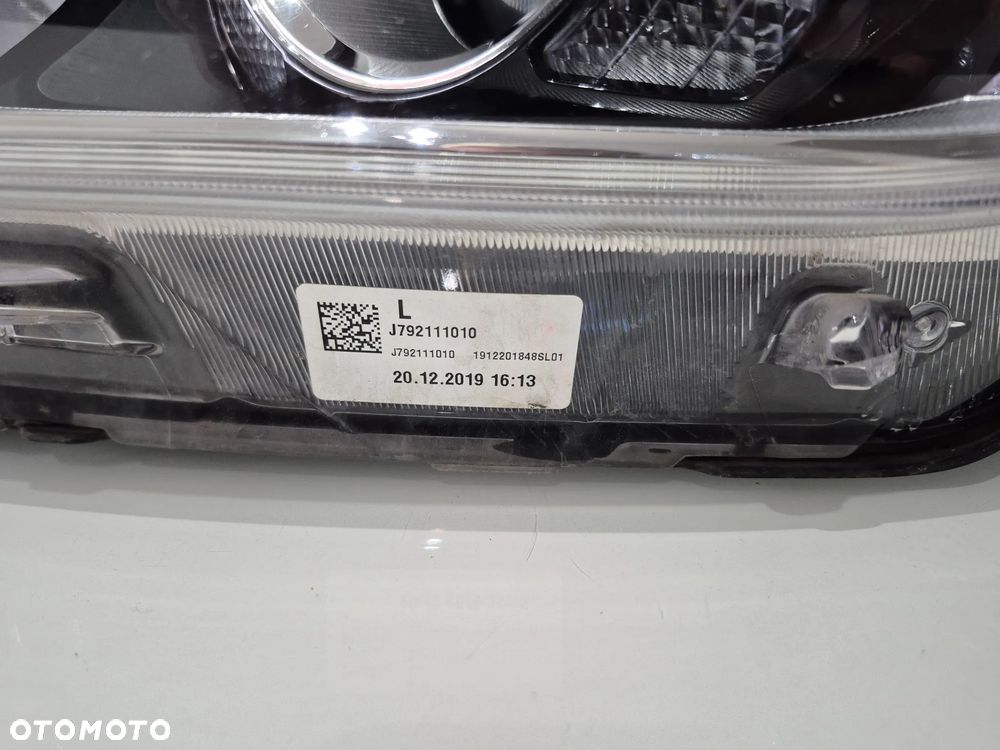 Kia Ceed III 18- Lampa reflektor soczewka lewy prawy przód 12PIN Europa oryginalny - 8