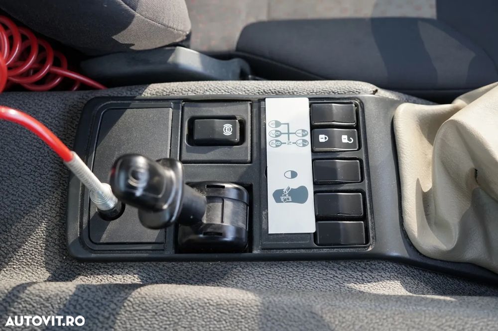 Renault KERAX 410 / 6x4 / BASCULĂ + HDS FASSI F150 / platformă hidroizolatoare / BORDMATIC / anvelope 100% / graifer - 36