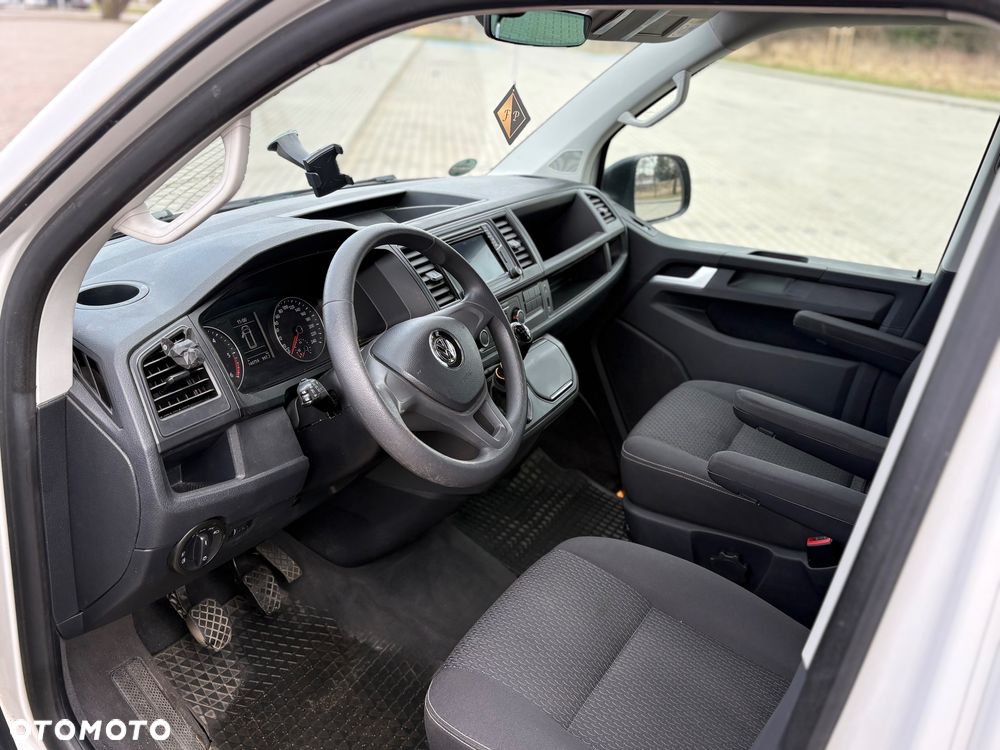 Volkswagen Multivan 2.0 TDI L1 Comfortline - 9