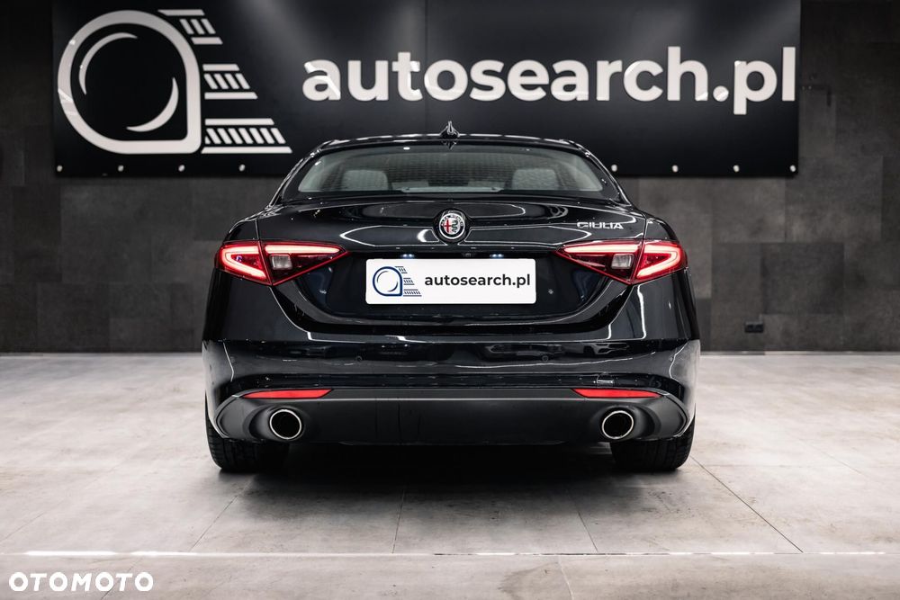 Alfa Romeo Giulia 2.0 Turbo Business - 6