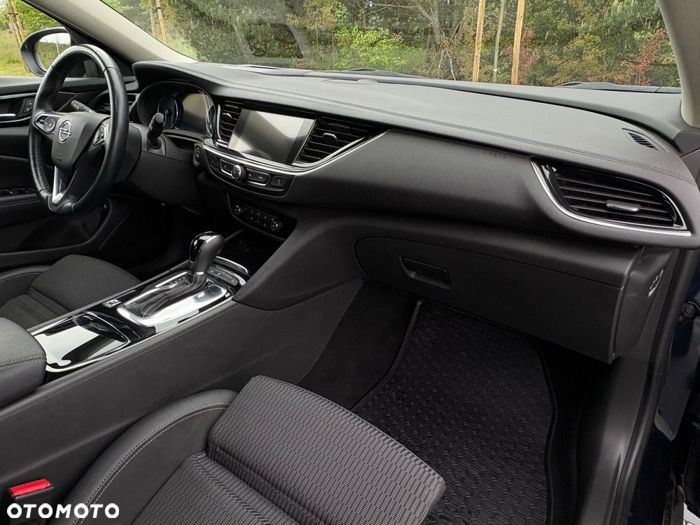 Opel Insignia - 31