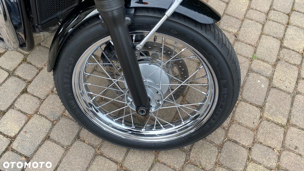 Triumph Bonneville - 6