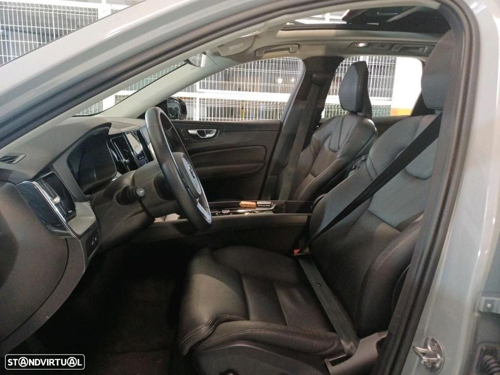 Volvo XC 60 2.0 T6 PHEV Inscription Expression AWD - 6