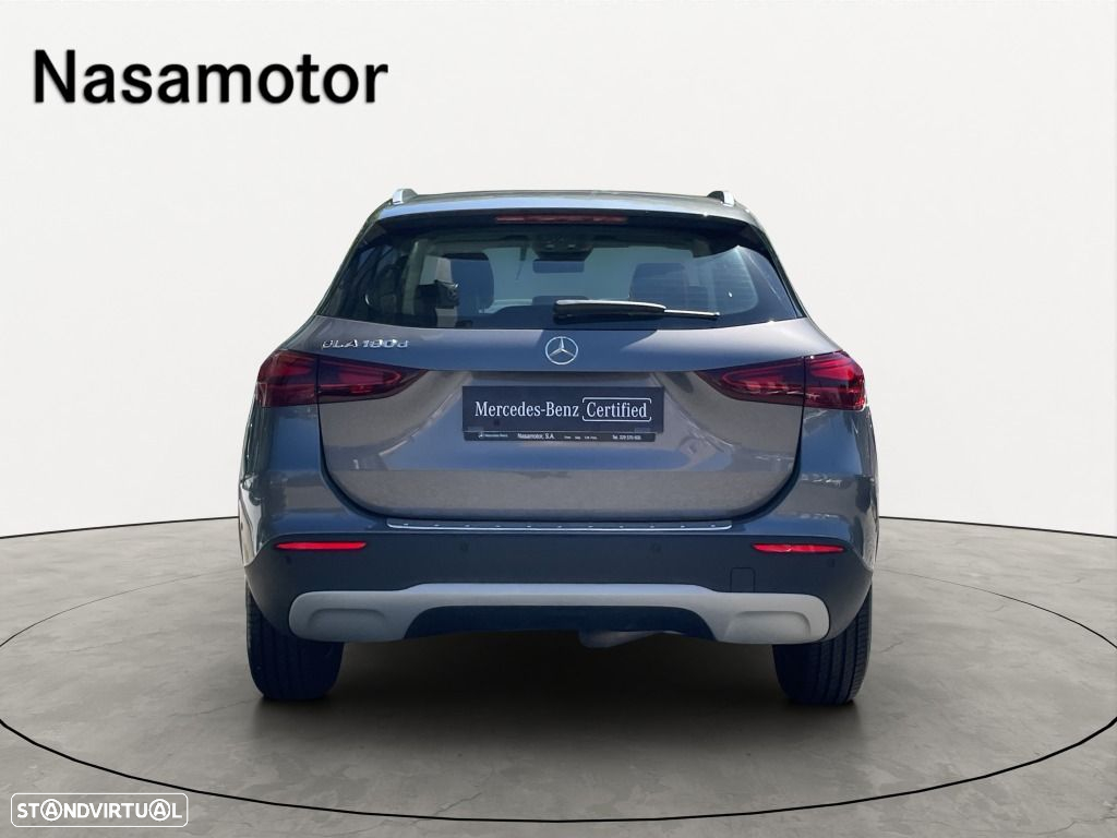 Mercedes-Benz GLA 180 d - 3