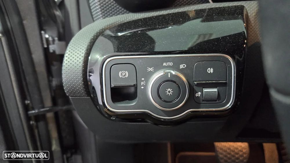 Mercedes-Benz A 180 d Progressive Aut. - 38