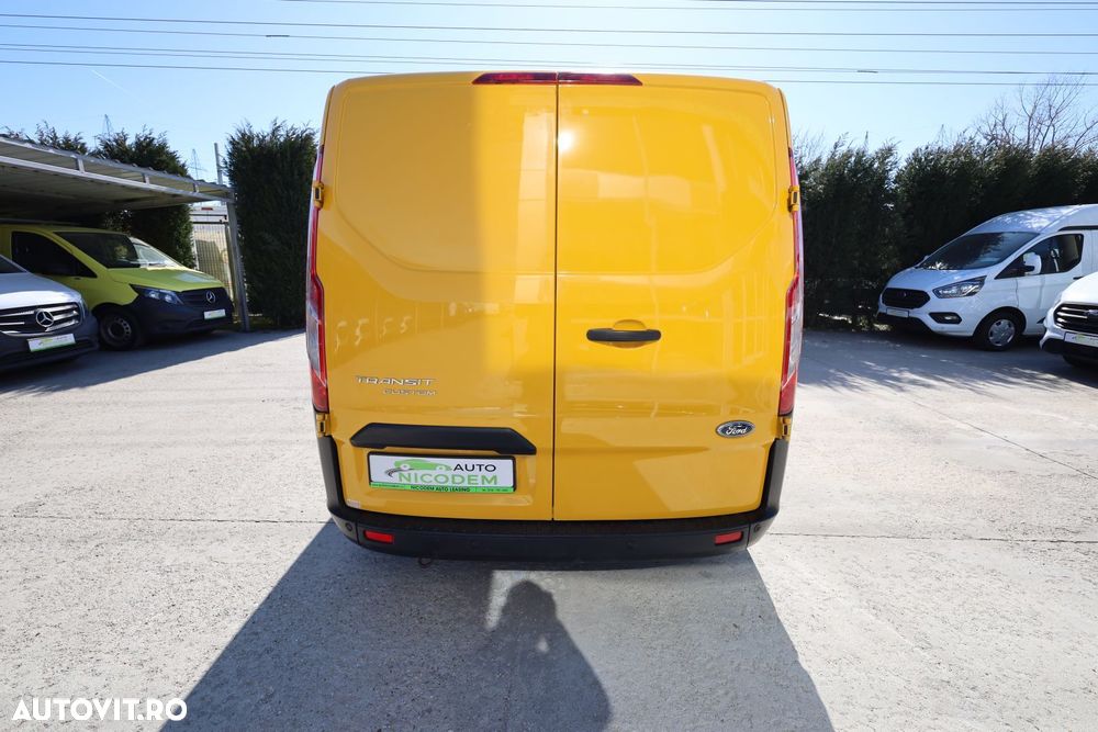 Ford Custom L2H1 - 5