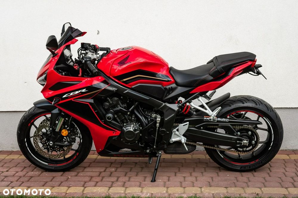Honda CBR - 9