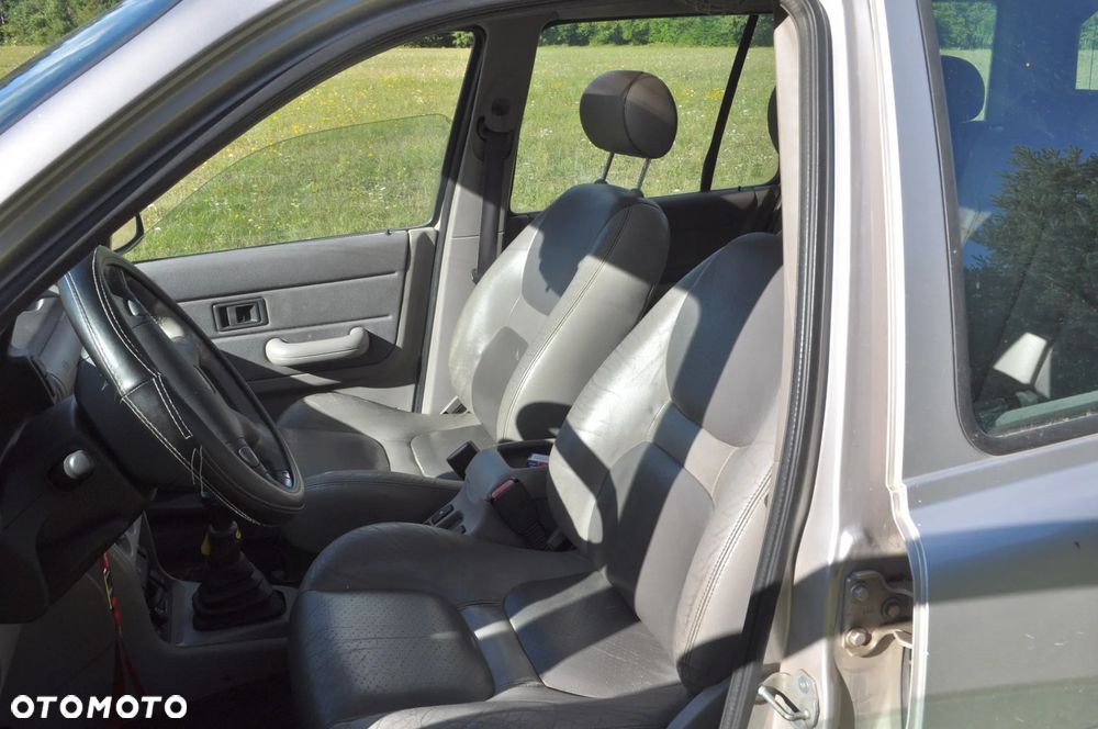Land Rover Freelander 2.0 D - 8