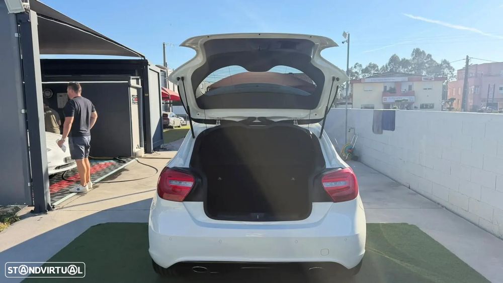 Mercedes-Benz A 180 d Urban - 8