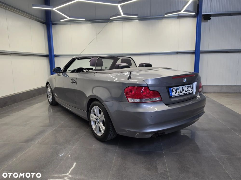 BMW Seria 1 118i Edition Sport - 9