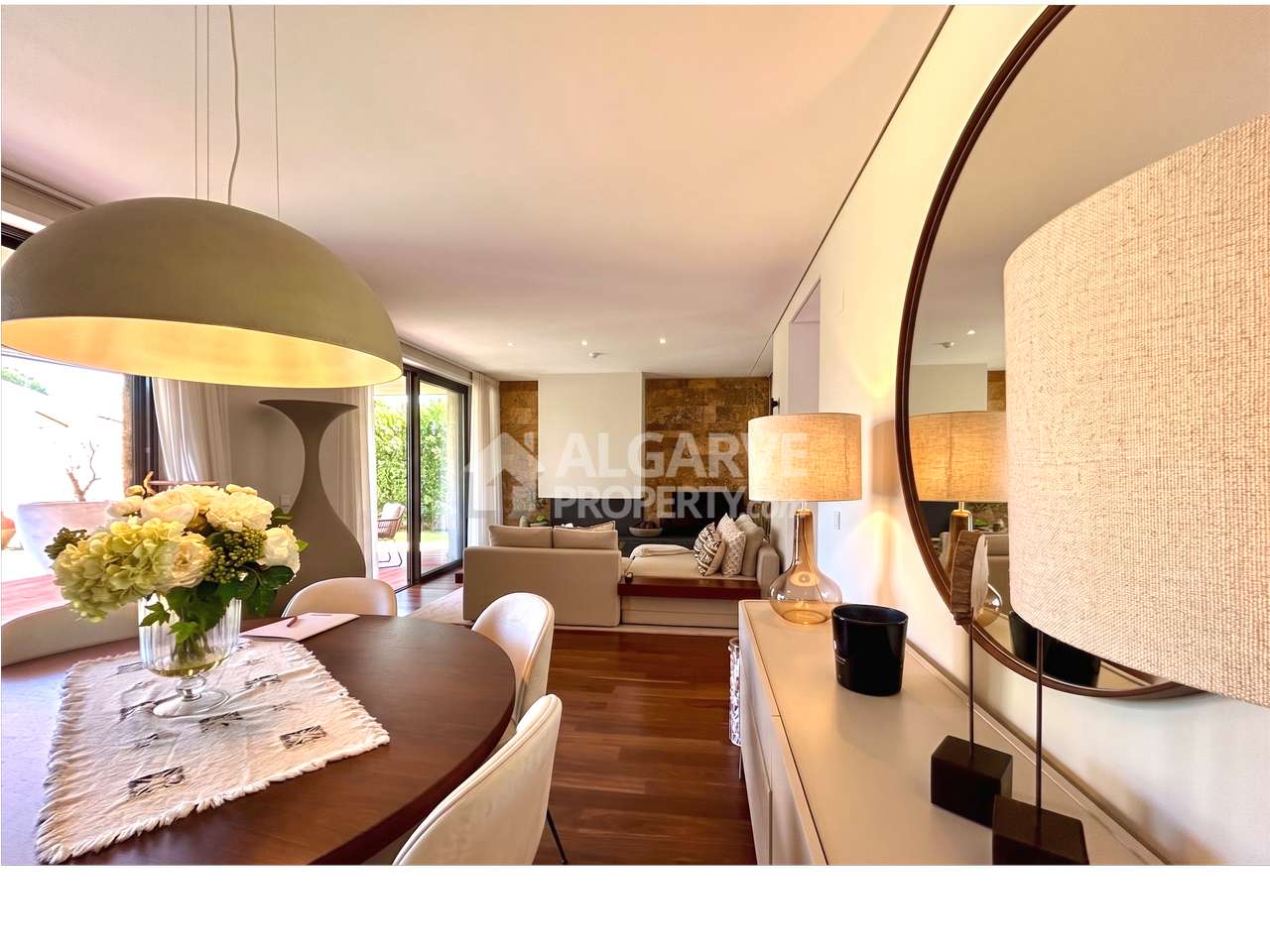 Moradia Contemporânea de 5 quartos no condominio l'Orangerie em Vilamo - Grande imagem: 2/20