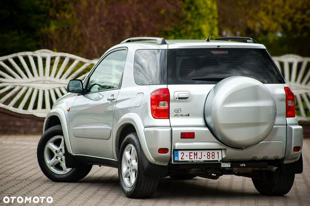 Toyota RAV4 2.0 VVT-i Sol - 3