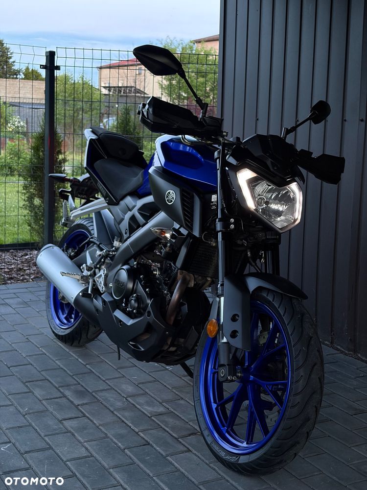 Yamaha MT - 27