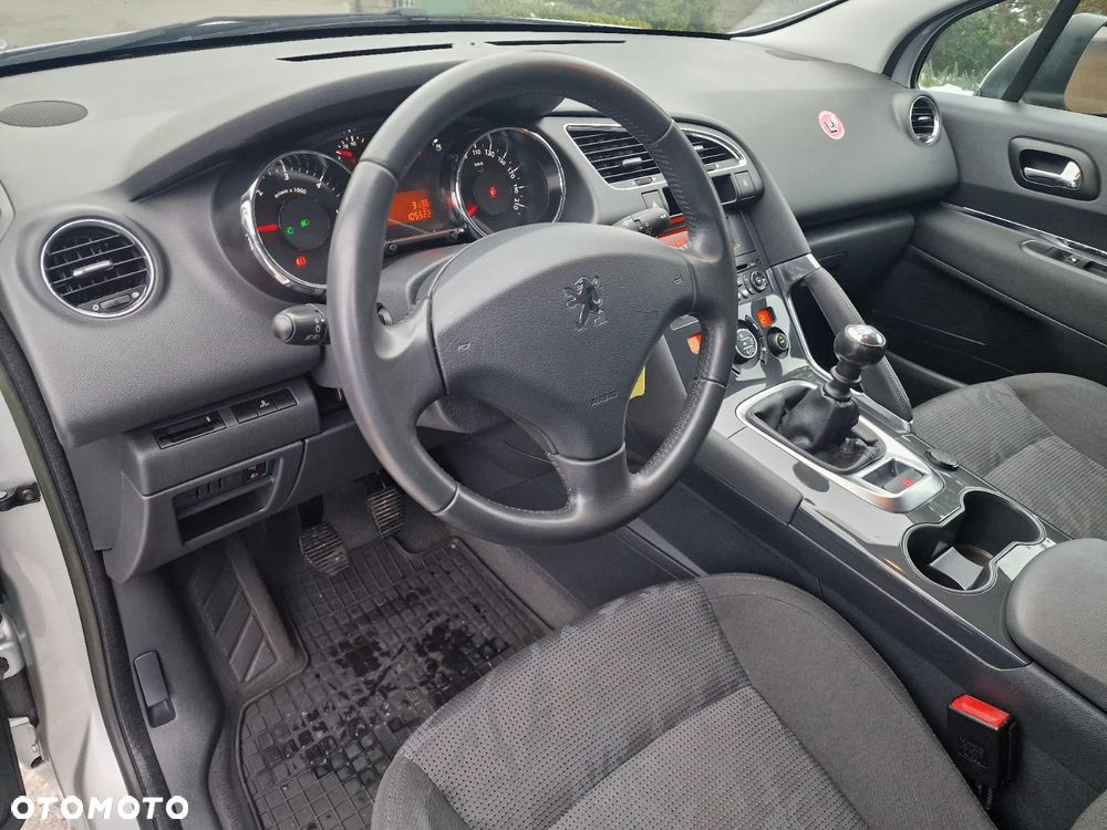 Peugeot 3008 1.6 HDi Active - 17