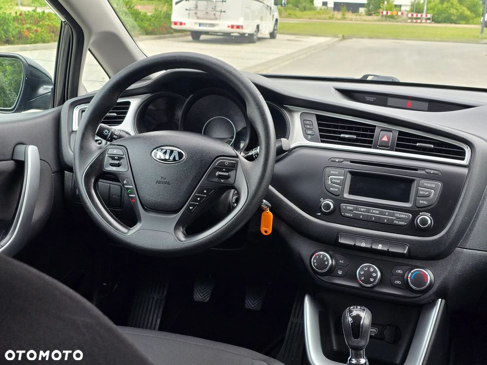Kia Ceed 1.4 CRDi 90 Vision - 18