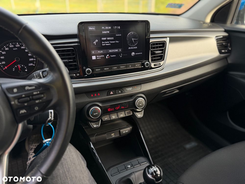 Kia Rio 1.2 L - 11