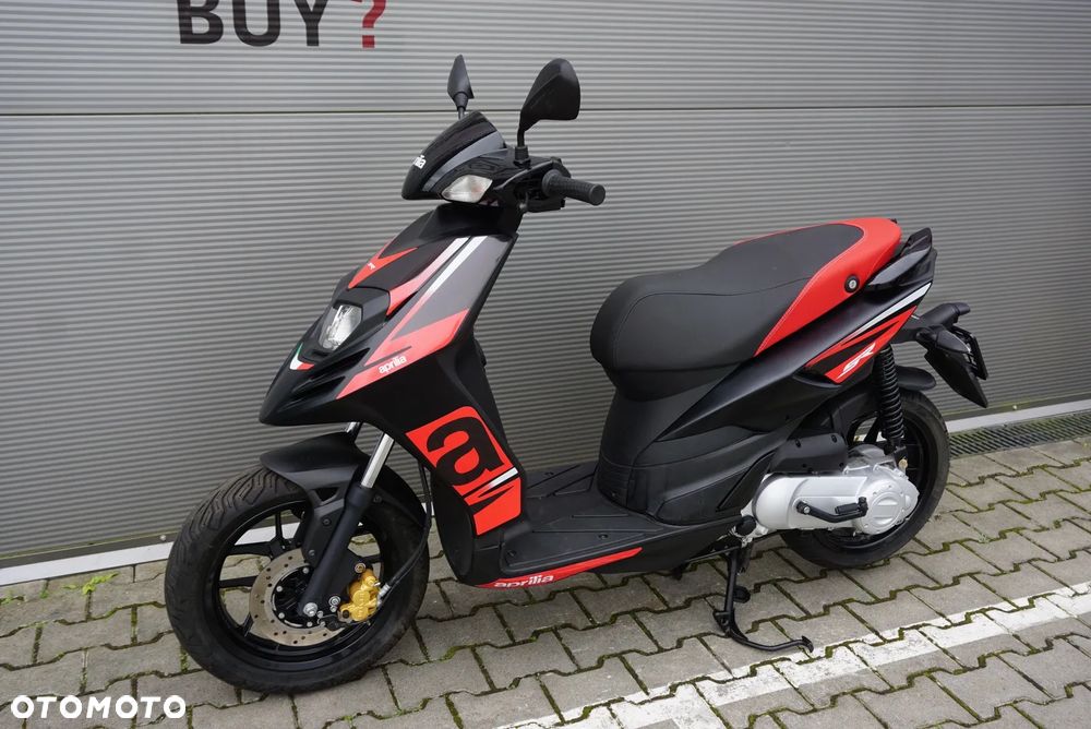 Aprilia SR - 10