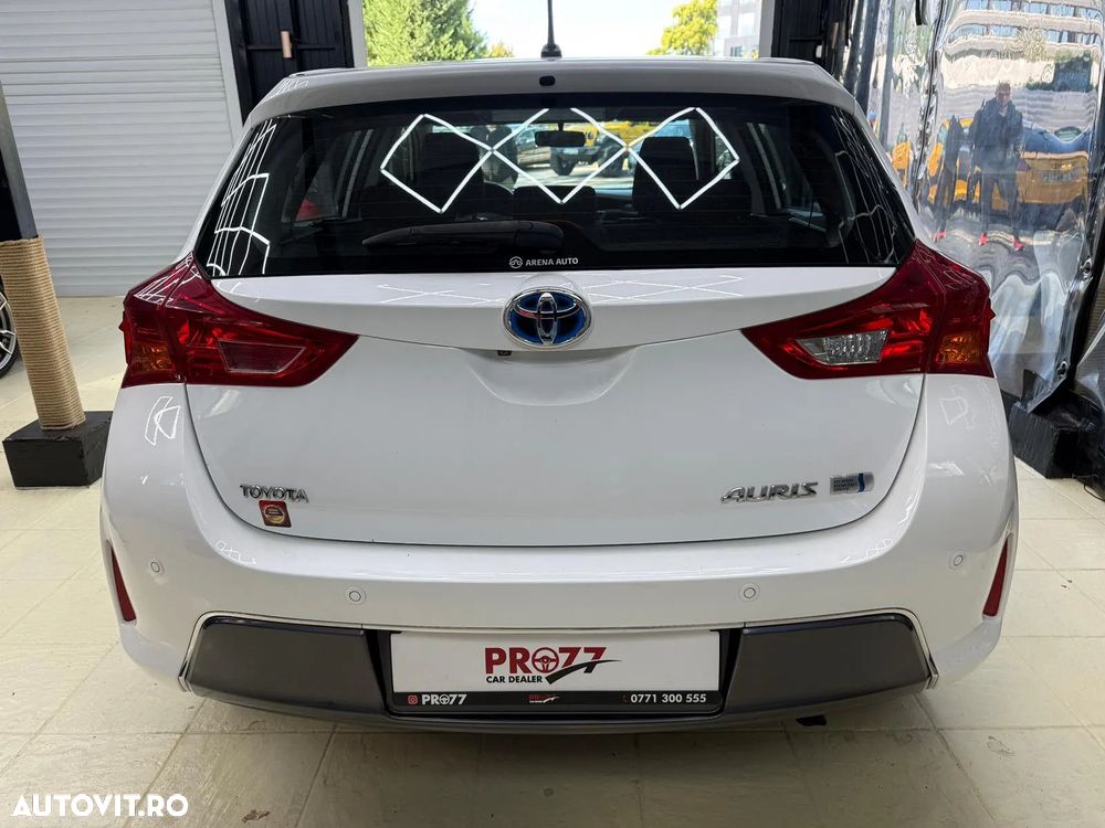 Toyota Auris - 5