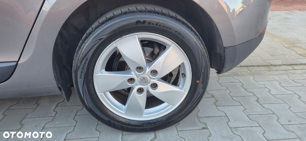 Renault Megane 1.6 16V Dynamique - 12