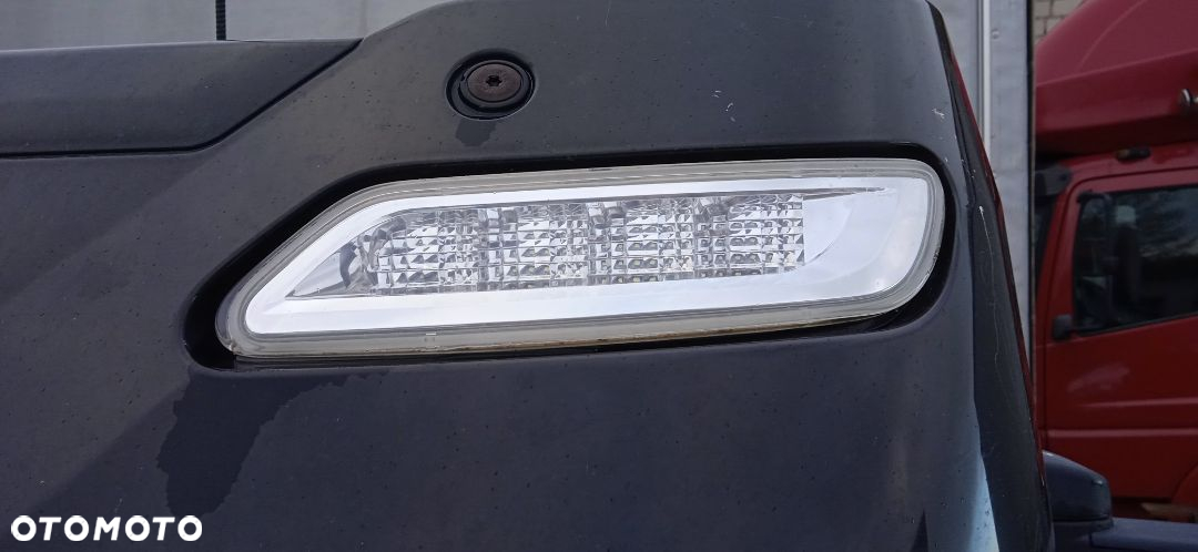 Lampa obrysowa daszka lewa prawa Iveco Stralis 2014r 5801546522 - 3