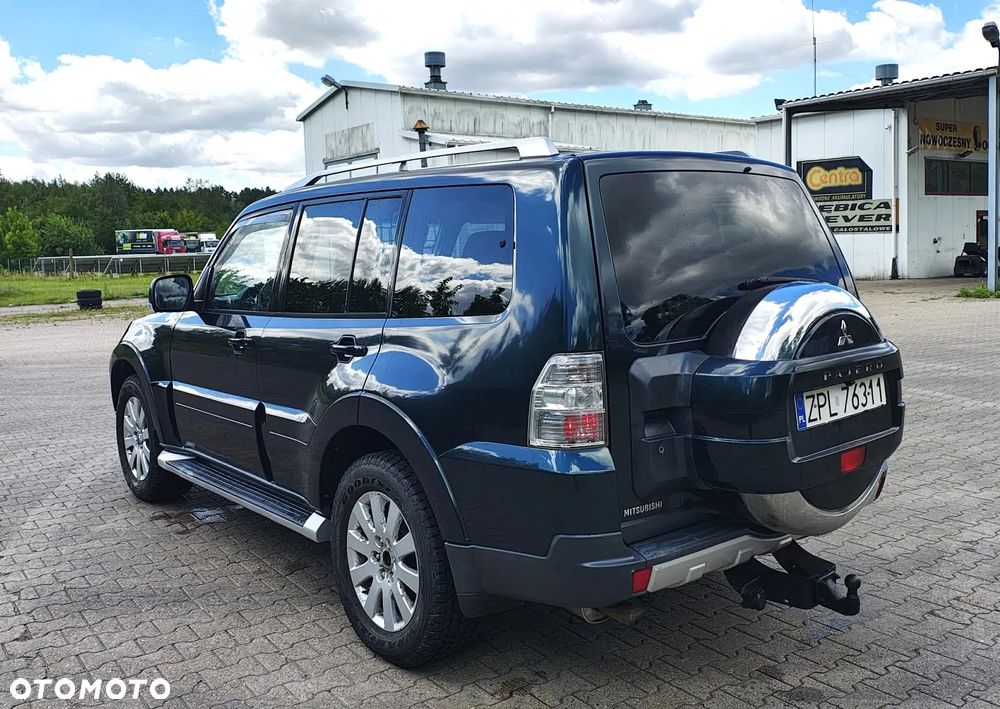 Mitsubishi Pajero - 17