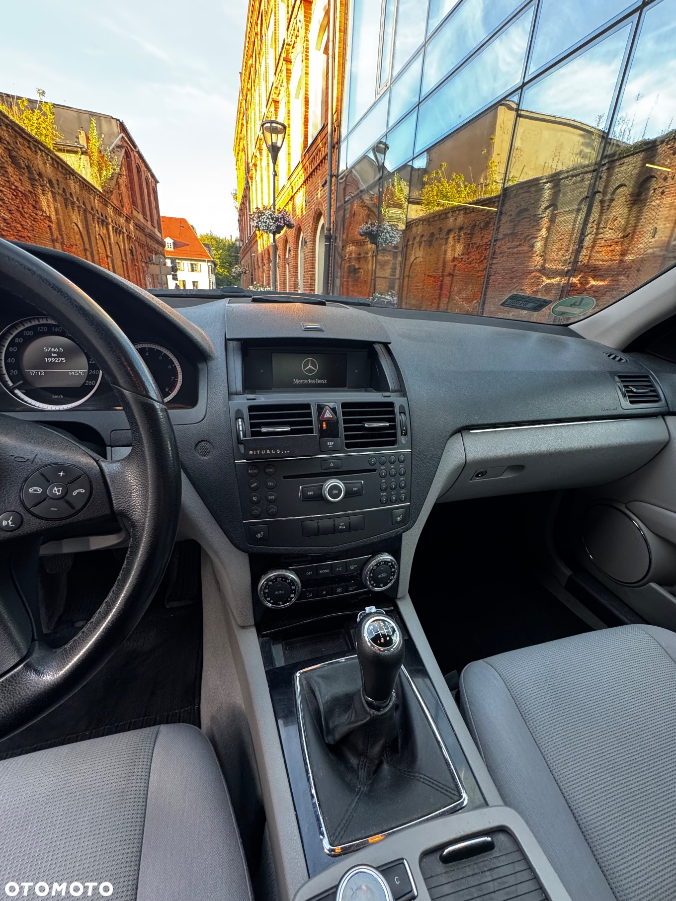 Mercedes-Benz Klasa C 200 Kompressor Classic - 24