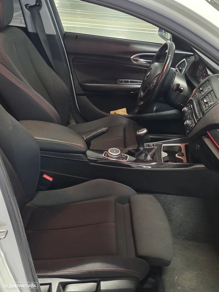 BMW 120 d Sport Line - 9