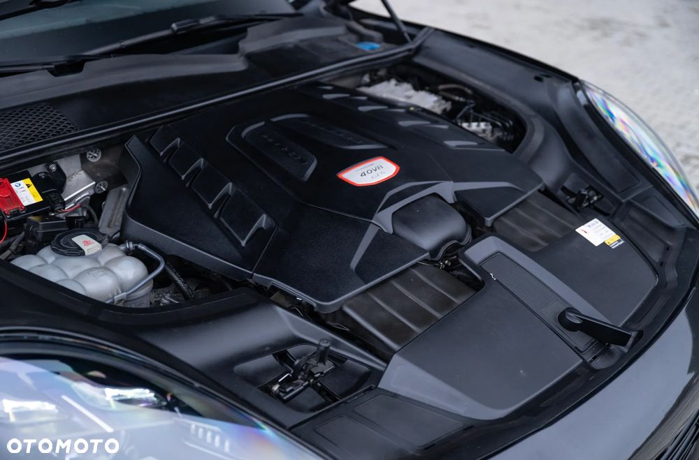 Porsche Cayenne - 14